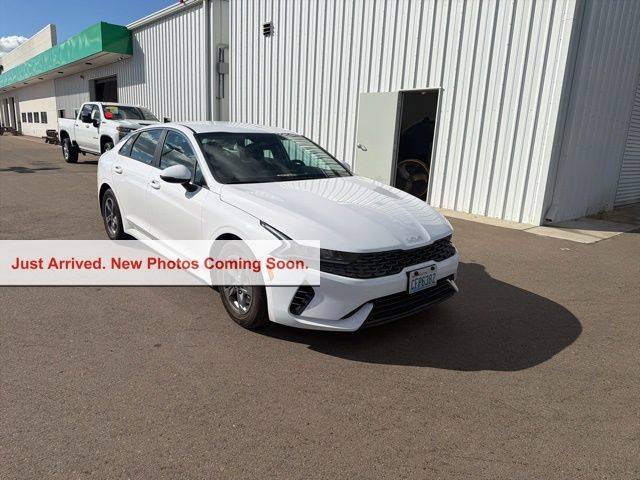 2023 Kia K5 LXS FWD photo