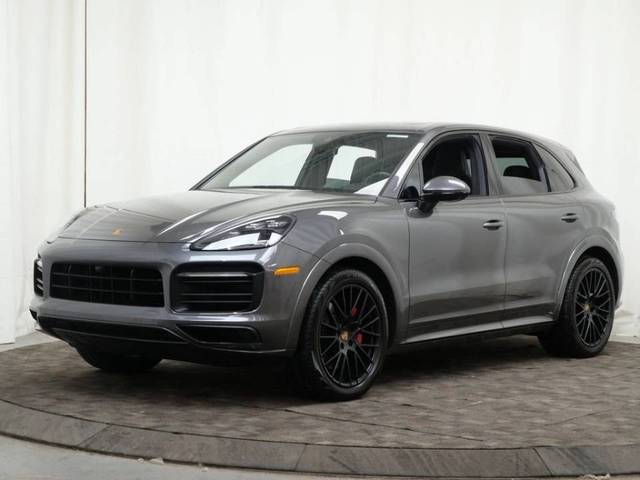 2023 Porsche Cayenne GTS AWD photo