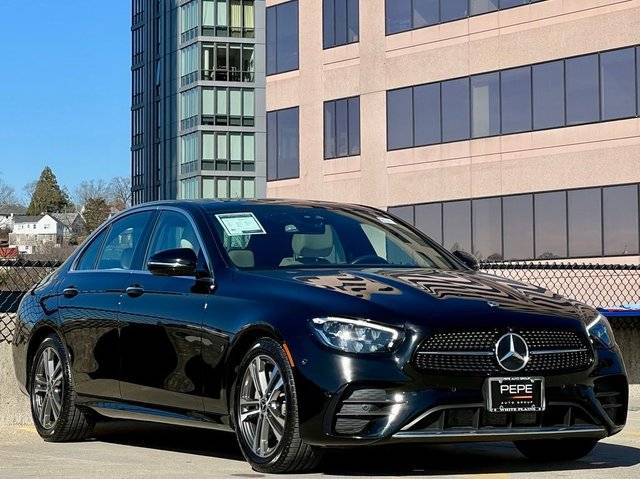 2022 Mercedes-Benz E-Class E 350 AWD photo