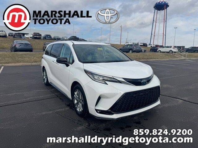 2023 Toyota Sienna XSE AWD photo