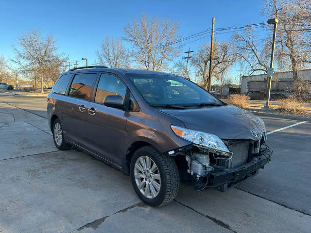 2015 Toyota Sienna XLE Premium AWD photo