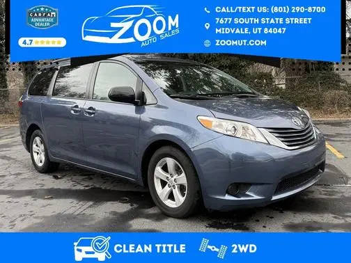 2015 Toyota Sienna LE FWD photo