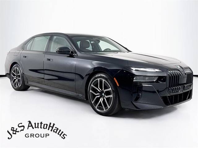 2023 BMW 7 Series 760i xDrive AWD photo