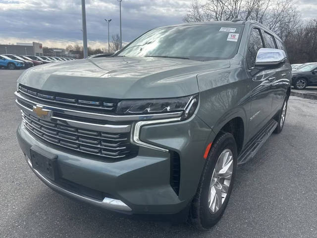 2023 Chevrolet Suburban Premier 4WD photo