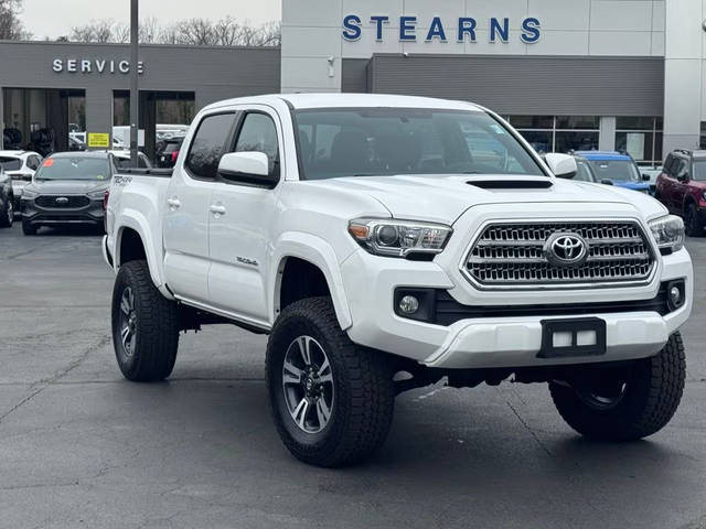 2016 Toyota Tacoma TRD Sport 4WD photo