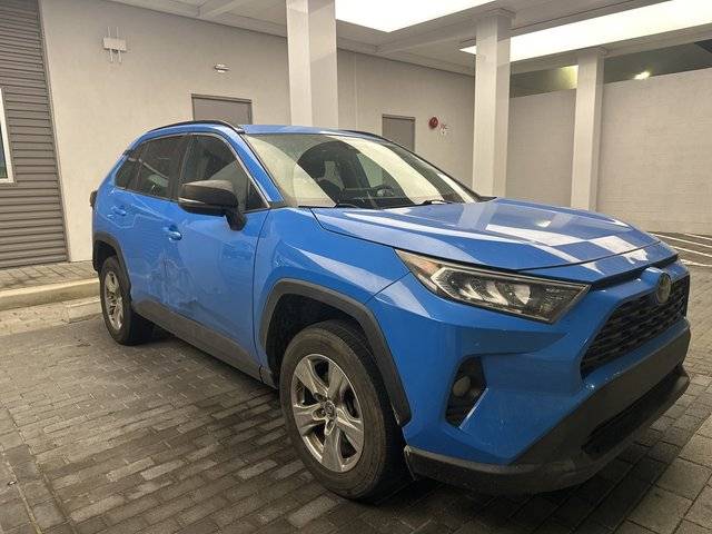 2019 Toyota RAV4 XLE FWD photo