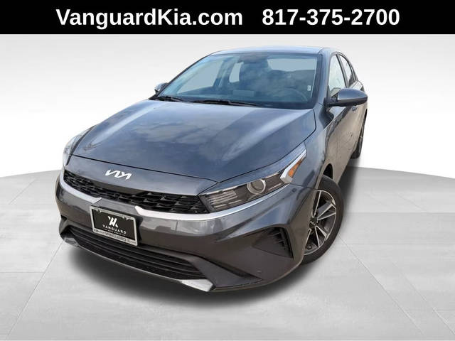 2023 Kia Forte LXS FWD photo