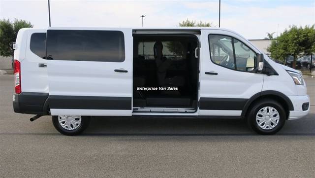 2023 Ford Transit Passenger Wagon XLT RWD photo