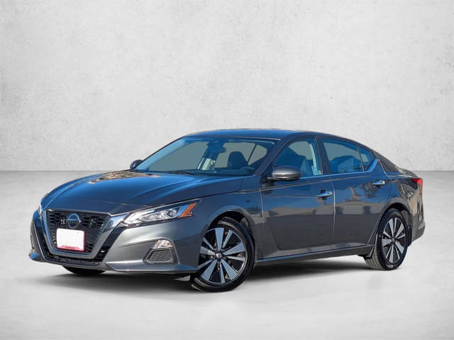 2022 Nissan Altima 2.5 SV FWD photo