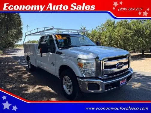 2015 Ford F-250 Super Duty XLT RWD photo