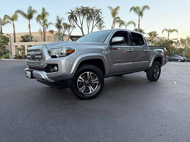 2017 Toyota Tacoma RWD photo