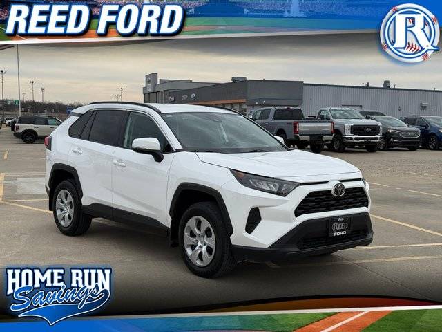 2021 Toyota RAV4 LE FWD photo