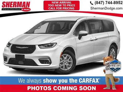 2023 Chrysler Pacifica Minivan Limited FWD photo
