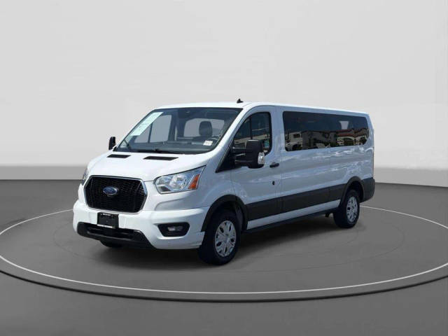 2022 Ford Transit Passenger Wagon XLT RWD photo