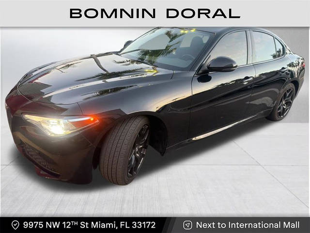 2021 Alfa Romeo Giulia RWD photo