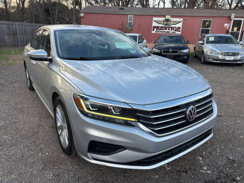 2020 Volkswagen Passat 2.0T SE FWD photo