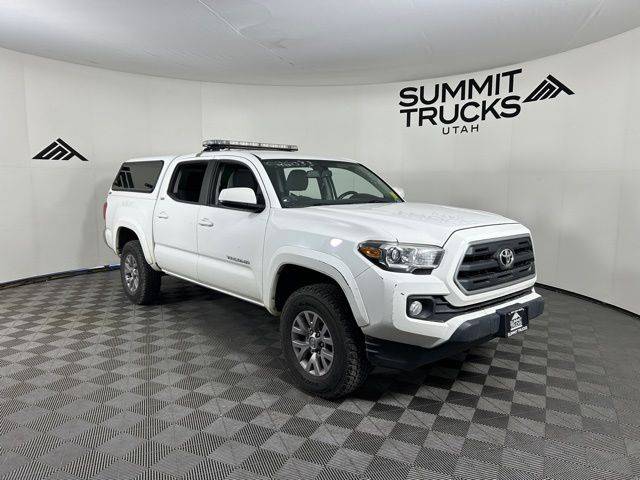 2016 Toyota Tacoma SR5 4WD photo