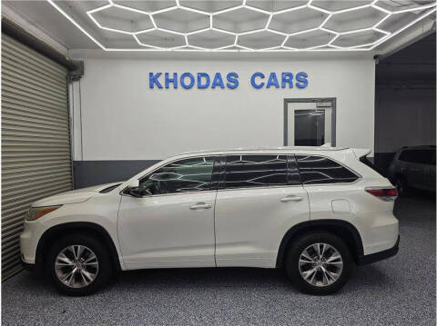 2015 Toyota Highlander XLE FWD photo