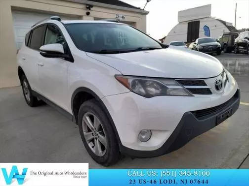 2015 Toyota RAV4 XLE AWD photo