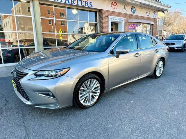 2016 Lexus ES FWD photo