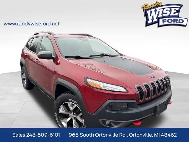 2016 Jeep Cherokee Trailhawk 4WD photo