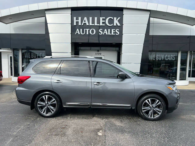 2019 Nissan Pathfinder Platinum 4WD photo