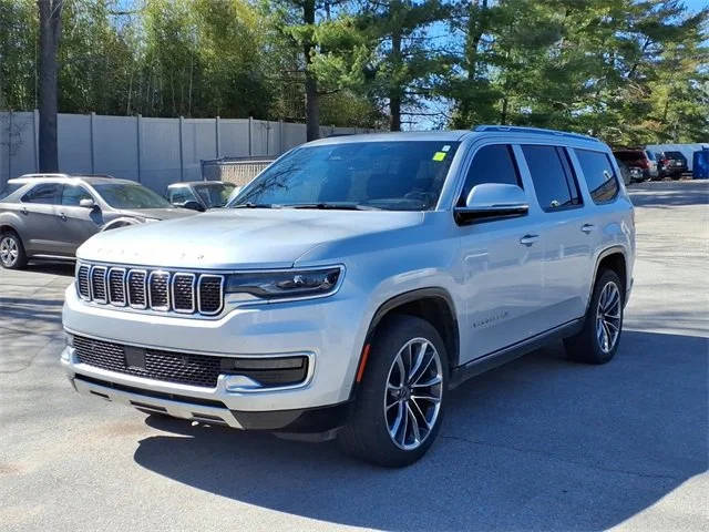 2022 Jeep Wagoneer Series III 4WD photo