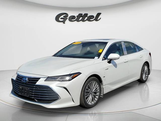 2019 Toyota Avalon Hybrid XLE FWD photo
