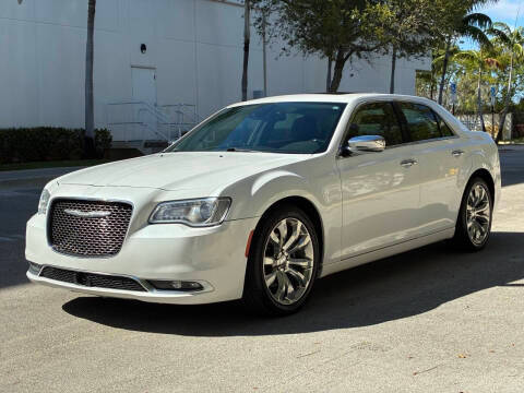 2016 Chrysler 300 300C RWD photo