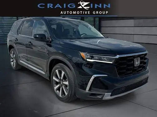 2023 Honda Pilot Touring AWD photo
