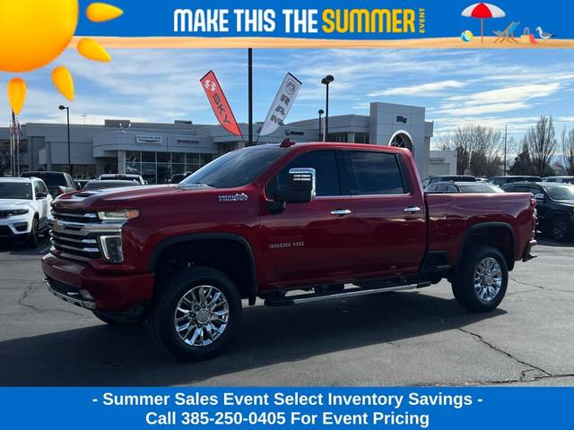 2022 Chevrolet Silverado 3500HD High Country 4WD photo
