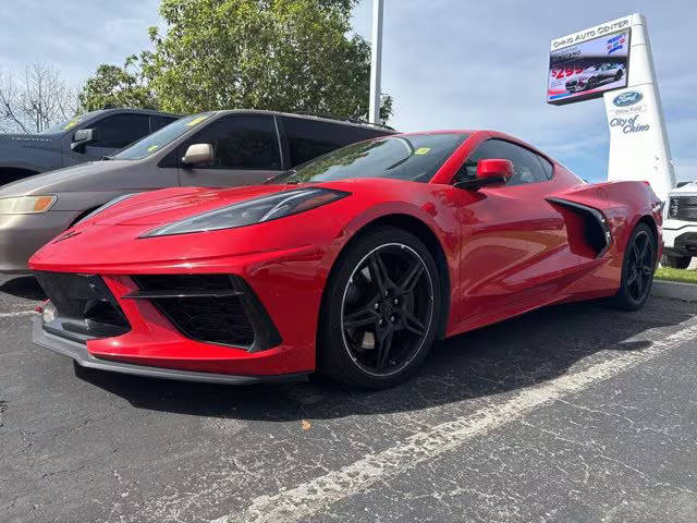 2020 Chevrolet Corvette 2LT RWD photo