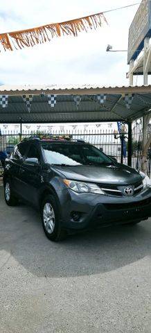 2015 Toyota RAV4 LE FWD photo
