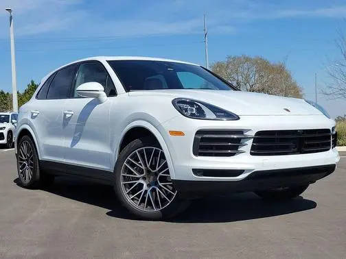 2022 Porsche Cayenne  AWD photo