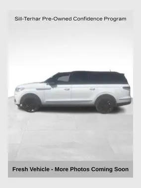 2022 Lincoln Navigator L Black Label 4WD photo