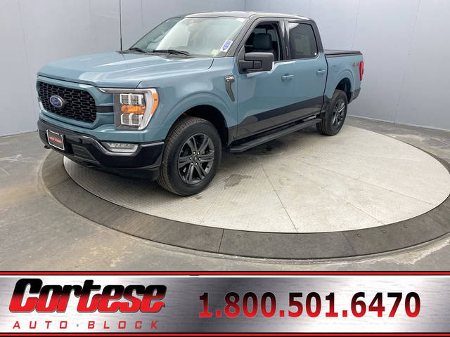 2023 Ford  LARIAT 4WD photo