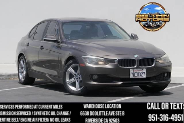 2015 BMW 3 Series 320i RWD photo