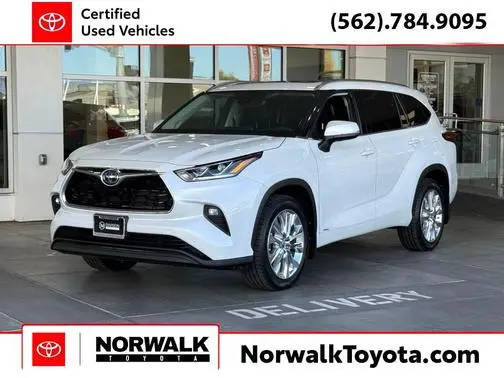 2022 Toyota Highlander Hybrid Limited AWD photo