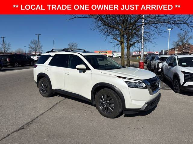 2022 Nissan Pathfinder SV 4WD photo