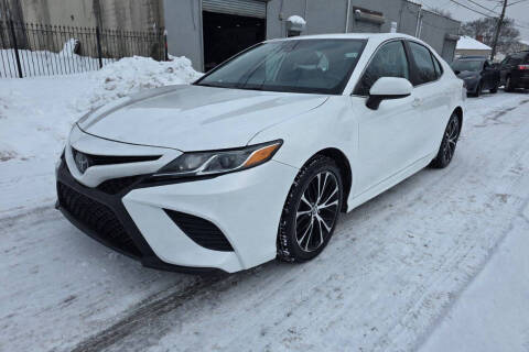2020 Toyota Camry SE FWD photo