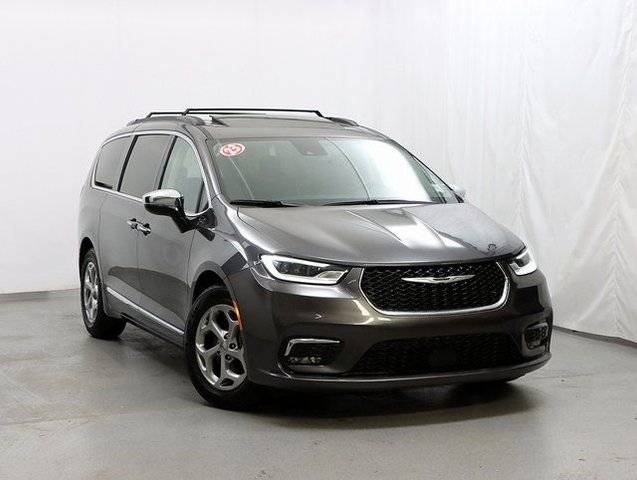 2023 Chrysler Pacifica Minivan Limited FWD photo