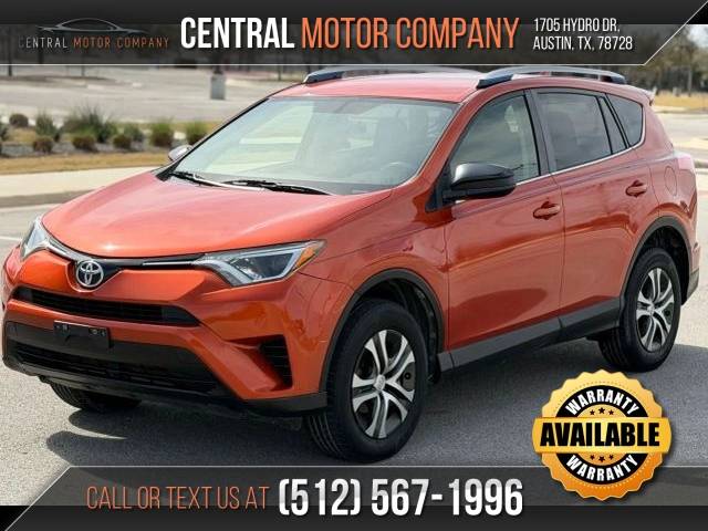 2016 Toyota RAV4 LE FWD photo