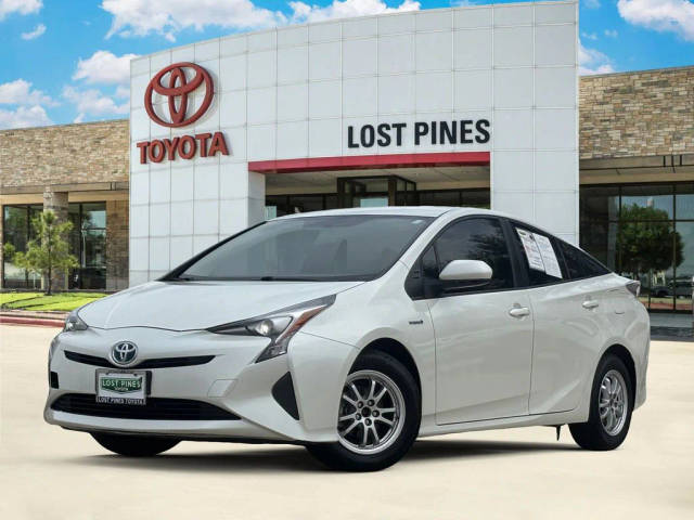 2016 Toyota Prius Two FWD photo