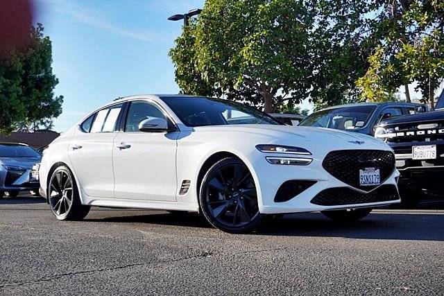 2023 Genesis G70 2.0T RWD photo