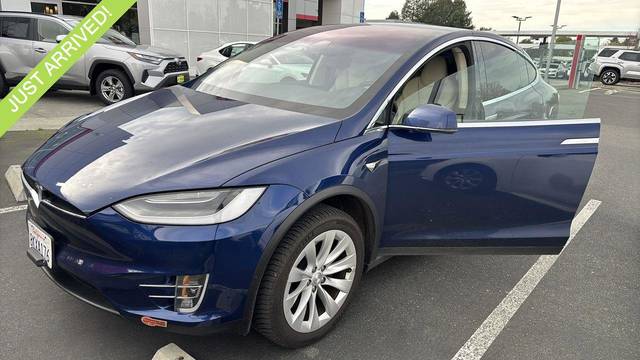 2019 Tesla Model X Long Range AWD photo