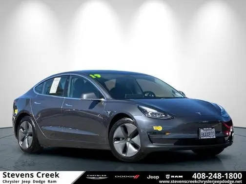 2019 Tesla Model 3 Standard Range RWD photo