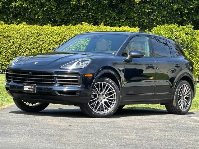 2023 Porsche Cayenne E-Hybrid AWD photo