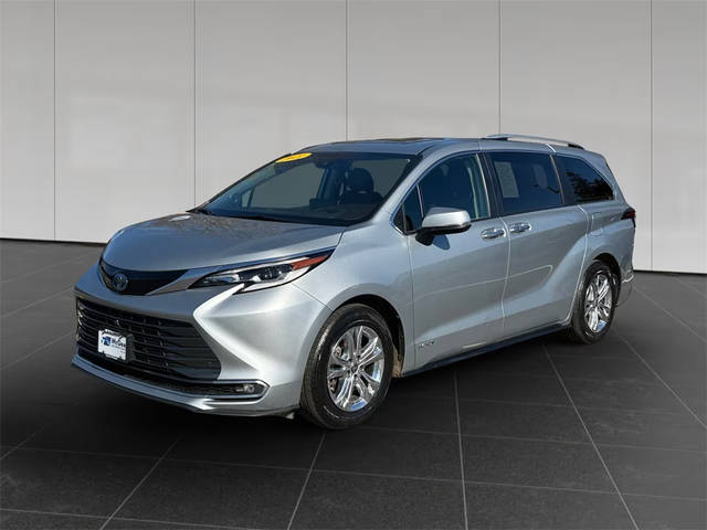 2021 Toyota Sienna Platinum AWD photo
