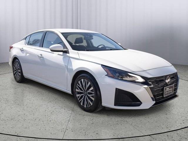 2023 Nissan Altima 2.5 SV FWD photo