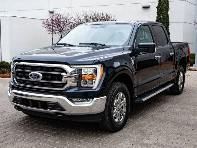 2023 Ford F-150 XLT 4WD photo